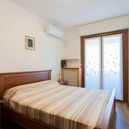 شقة Two Bedrooms Ac Lake View By Rentallcomo كومو