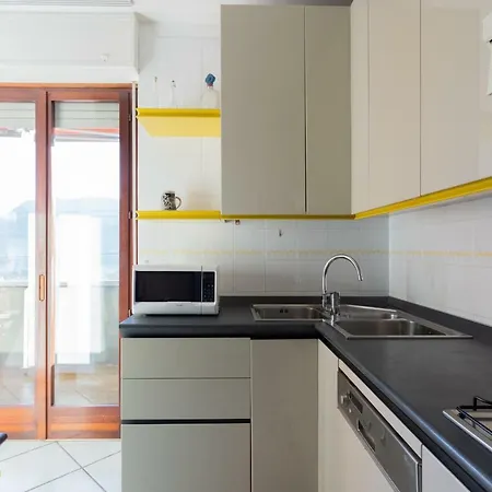 Two Bedrooms Ac Lake View By Rentallcomo * كومو